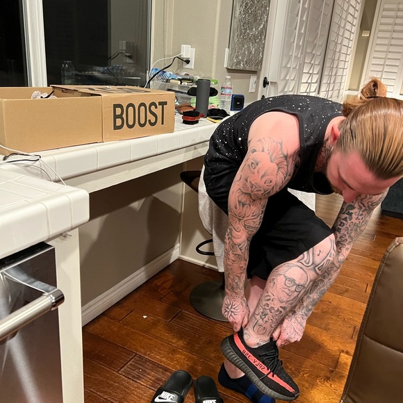 Meet your Posher, Tyler - Picture 3 of 11